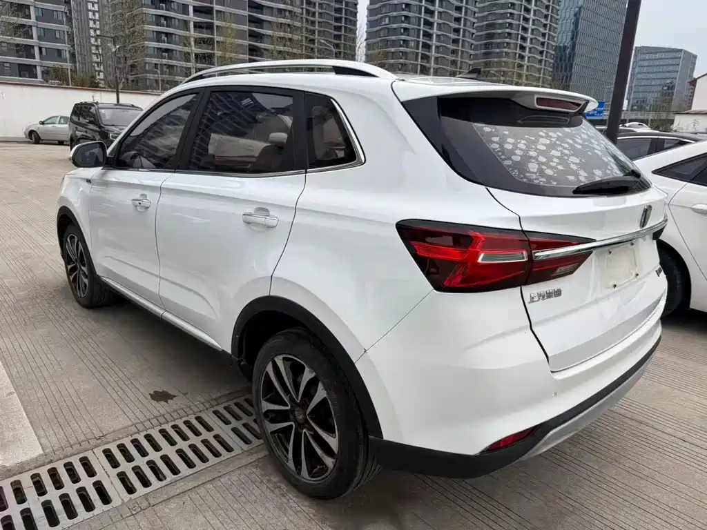 Roewe RX3 — фото 11