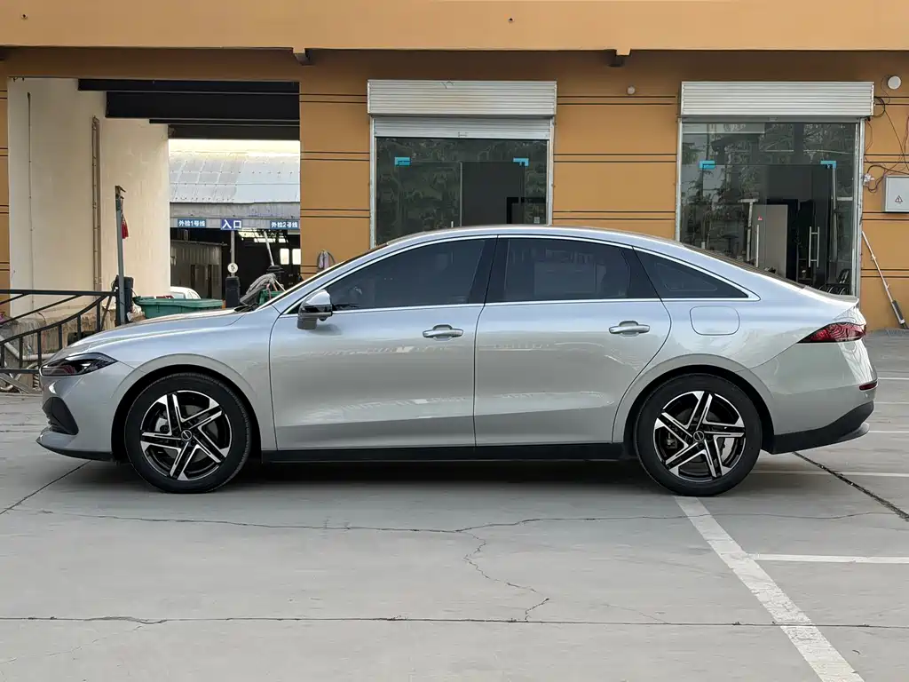 Roewe D7 — фото 15