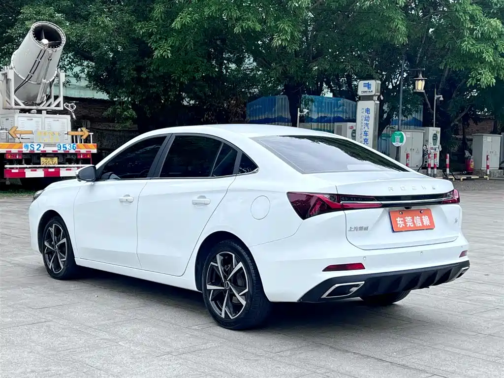 Roewe i5 — фото 6