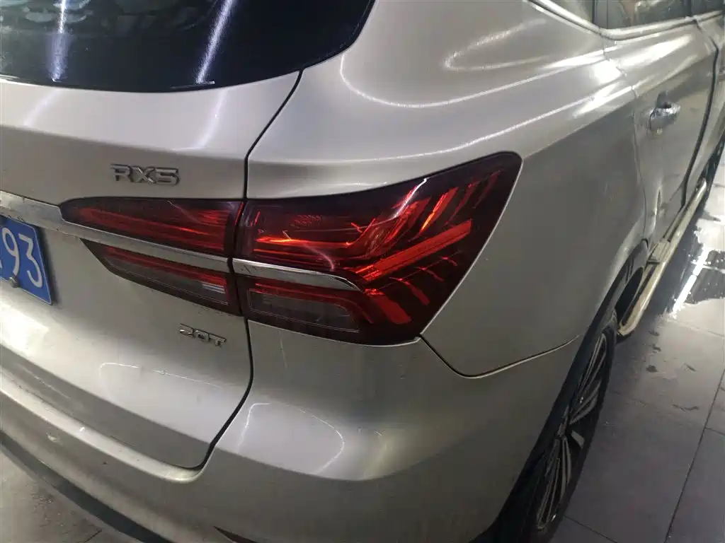 Roewe RX5 — фото 8
