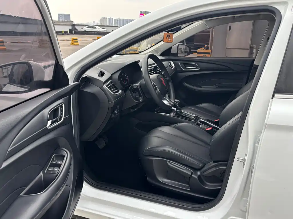 Roewe i5 — фото 4