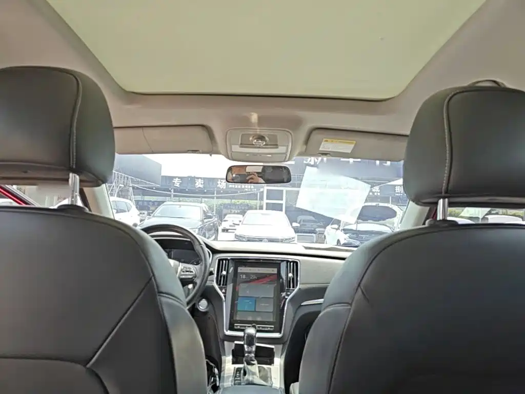 Roewe RX5 — фото 14
