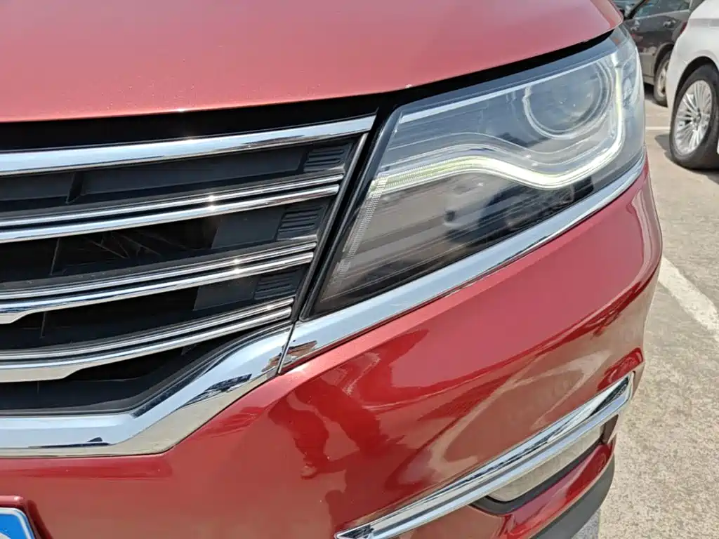 Roewe RX5 — фото 18