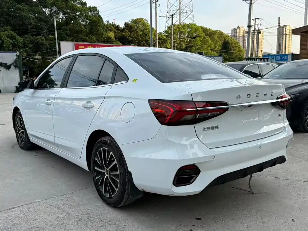 Roewe i5 — фото 10