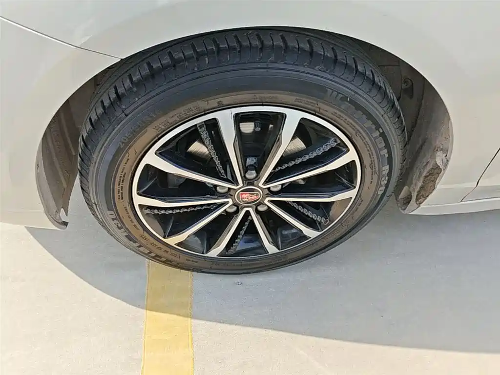 Roewe i5 — фото 23