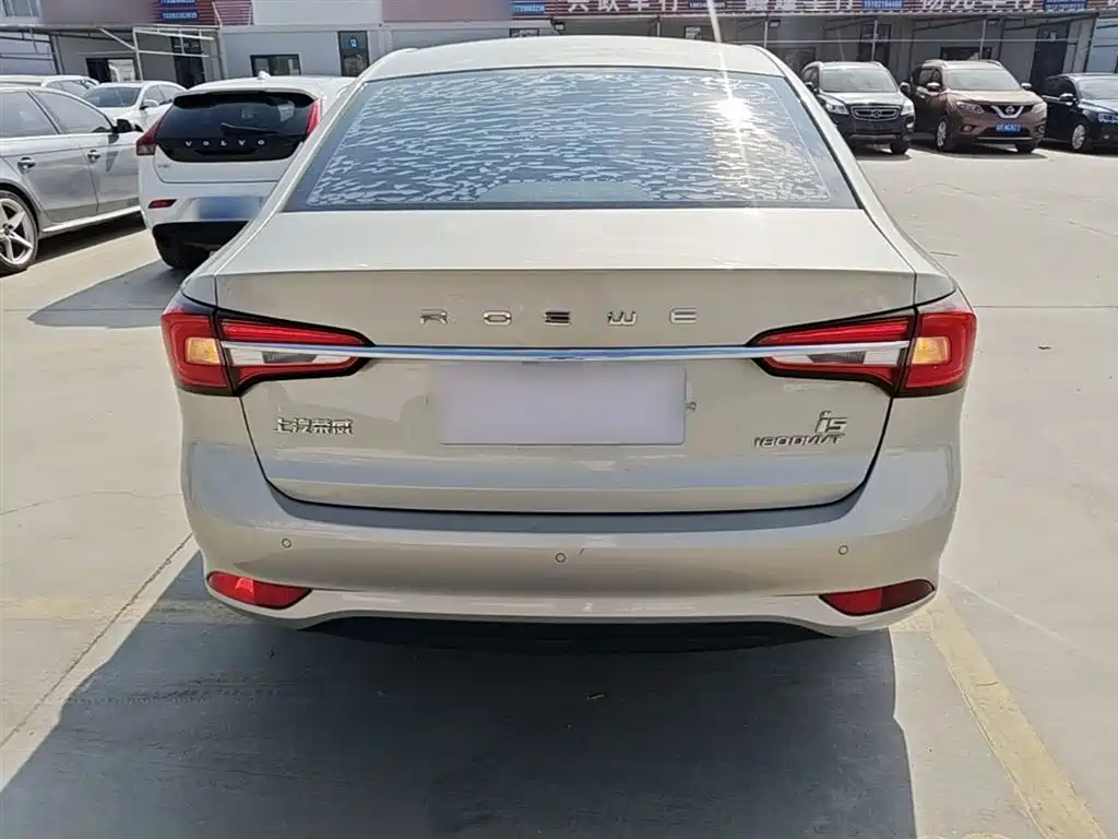 Roewe i5 — фото 6