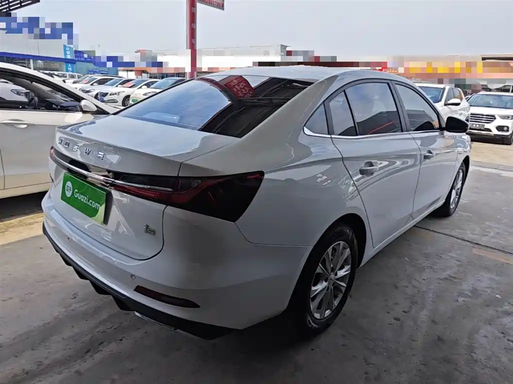 Roewe i5 — фото 7