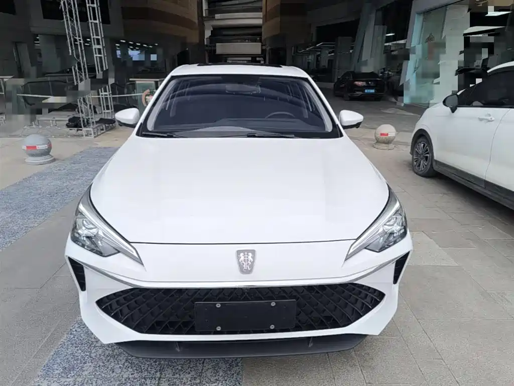 Roewe i5 — фото 3