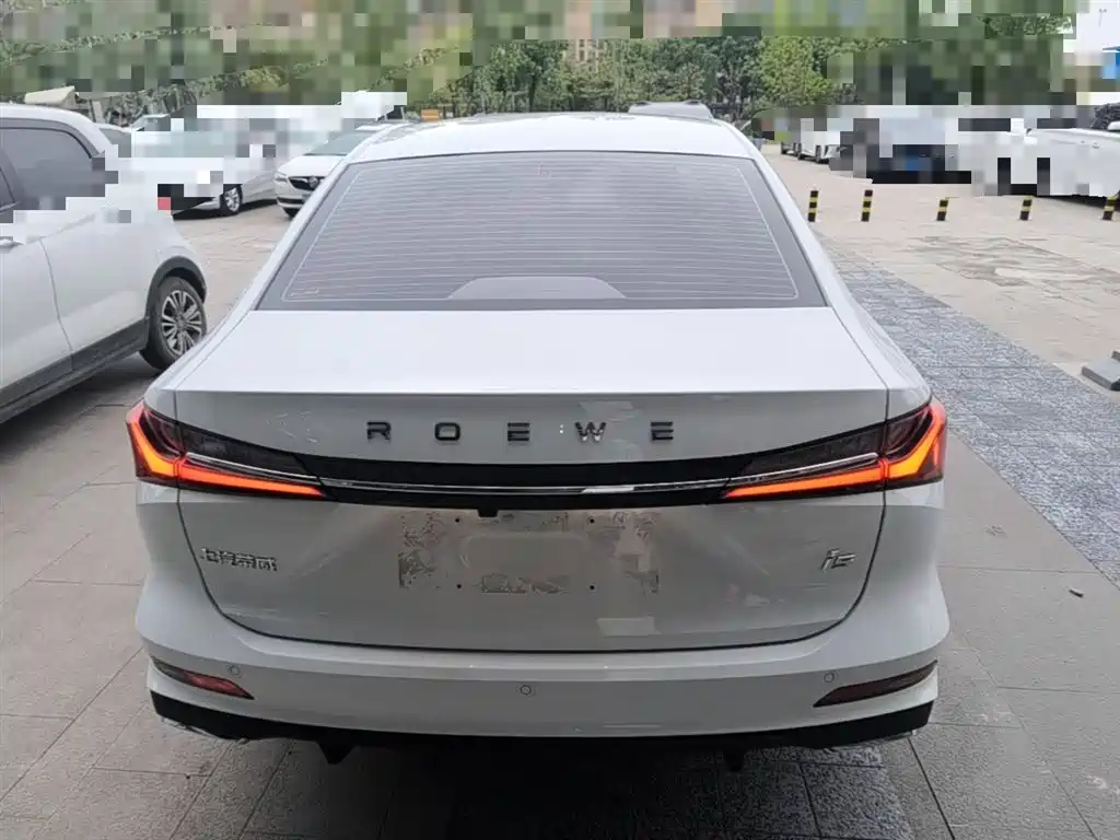 Roewe i5 — фото 6