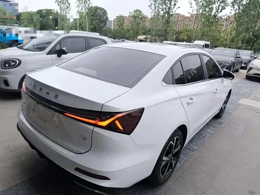 Roewe i5 — фото 7