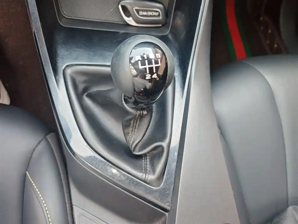 Roewe i5 — фото 14
