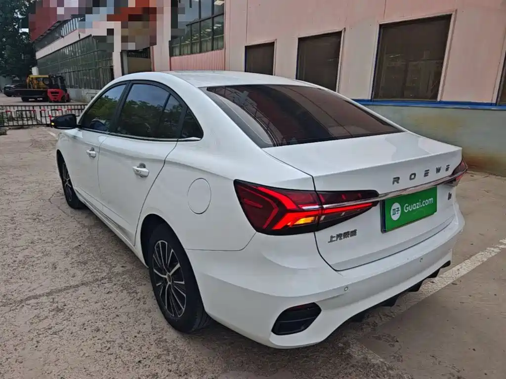 Roewe i5 — фото 5
