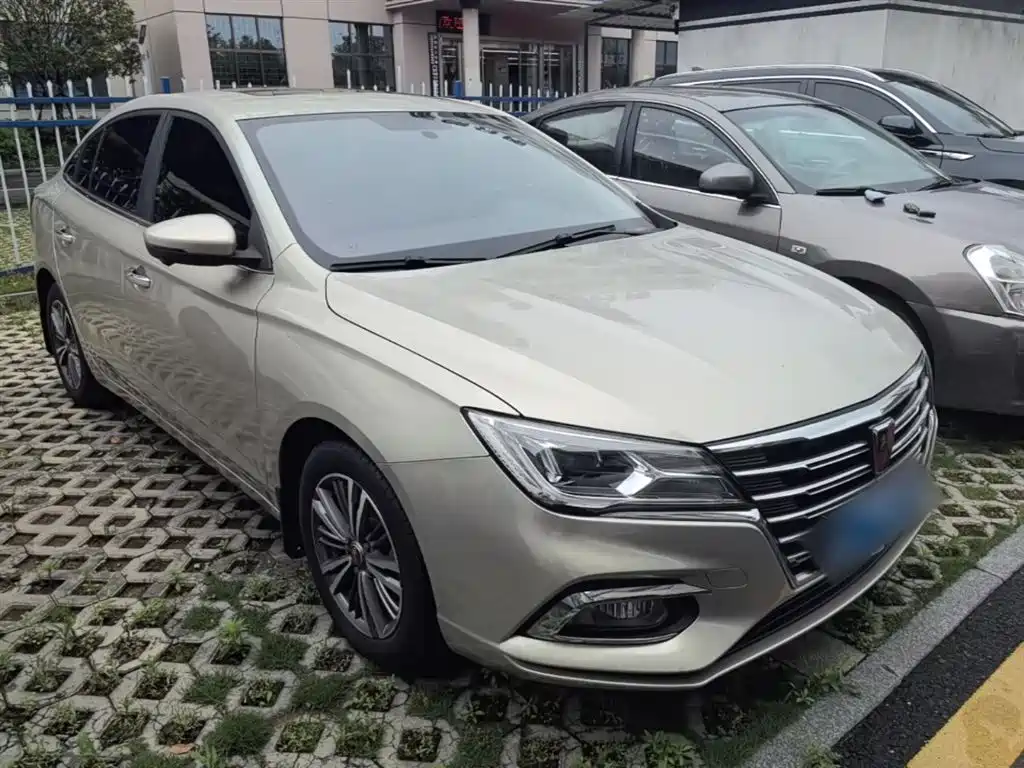 Roewe i5 — фото 4