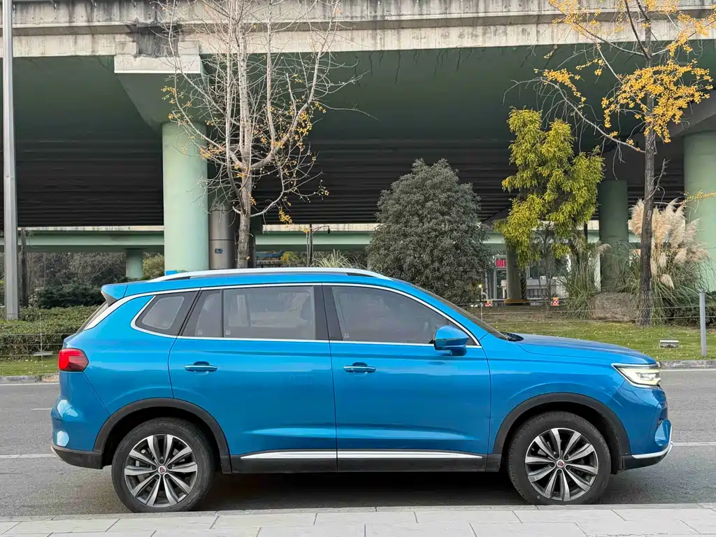 Roewe RX5 MAX — фото 4