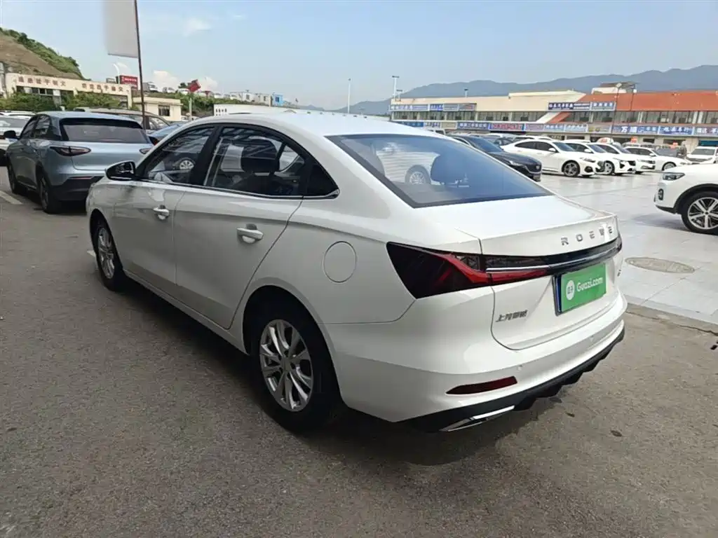 Roewe i5 — фото 5