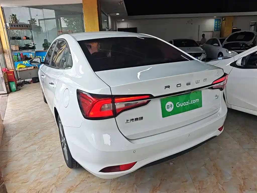 Roewe i5 — фото 5