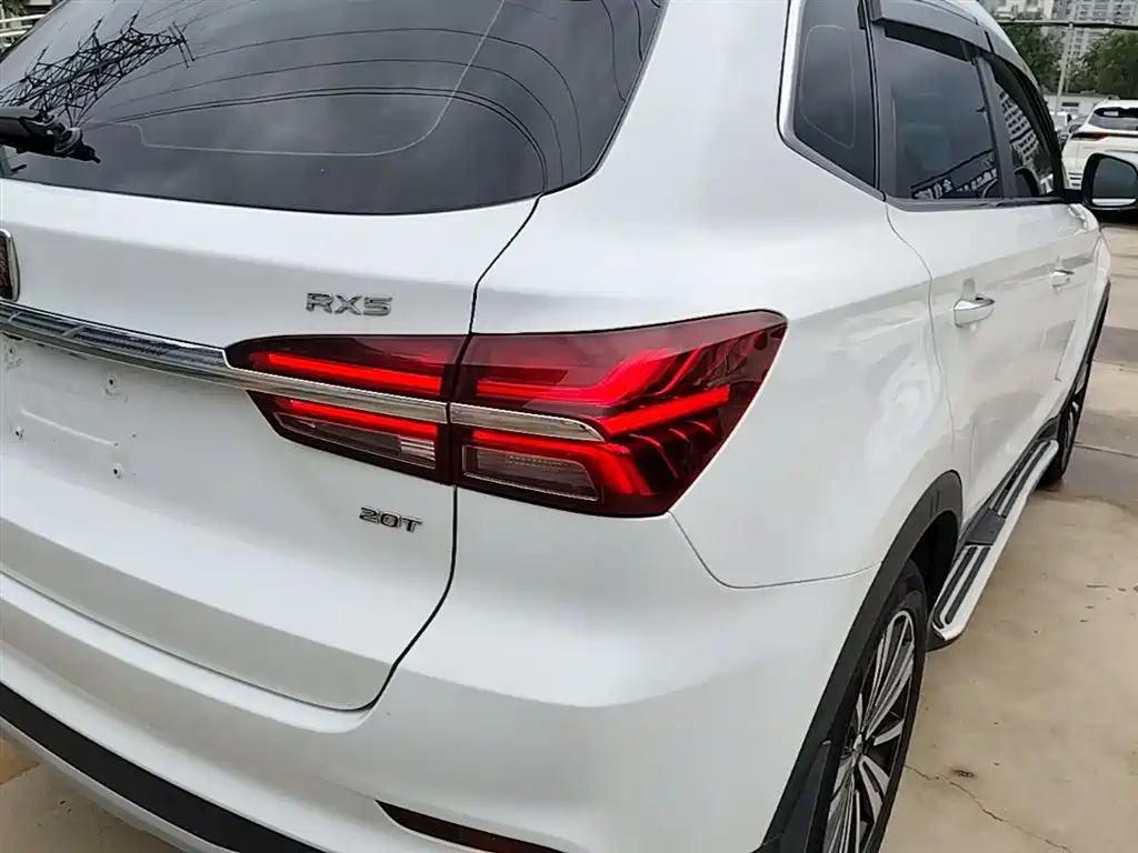 Roewe RX5 — фото 8