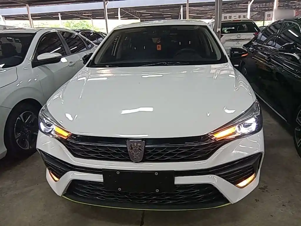 Roewe i5 — фото 3