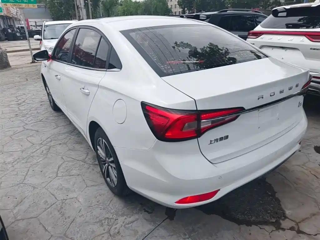Roewe i5 — фото 5