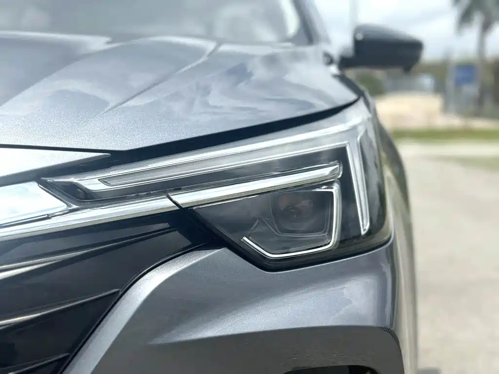 Roewe i6 MAX — фото 11