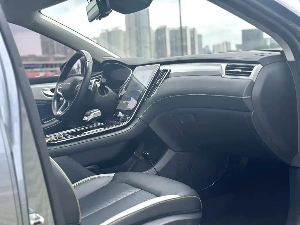 Roewe i6 MAX — фото 10
