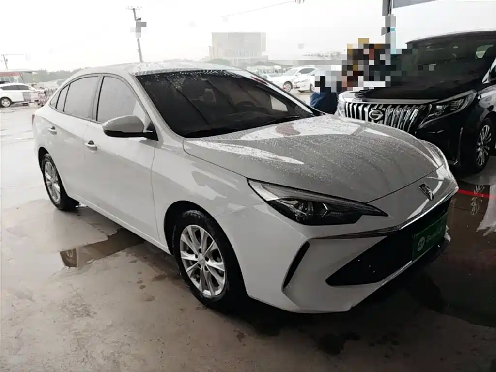 Roewe i5 — фото 4