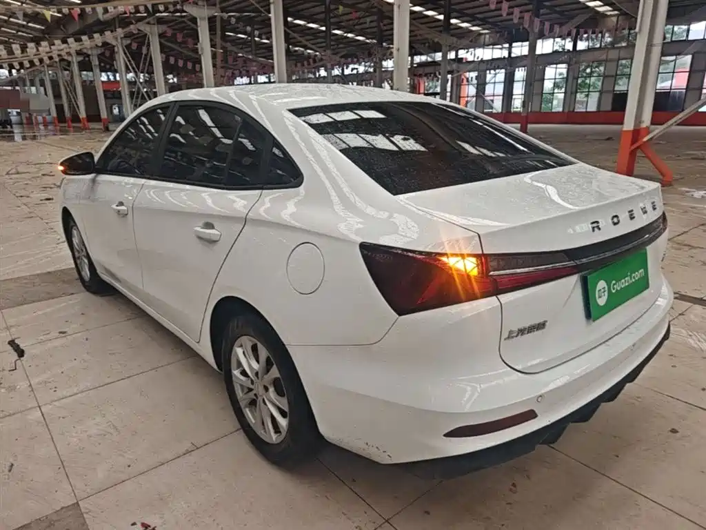 Roewe i5 — фото 5