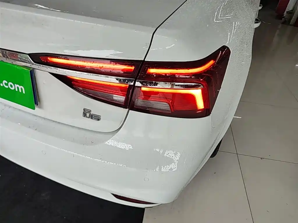 Roewe i6 Classic — фото 8