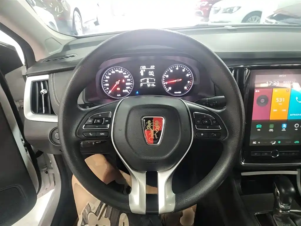 Roewe i6 Classic — фото 11