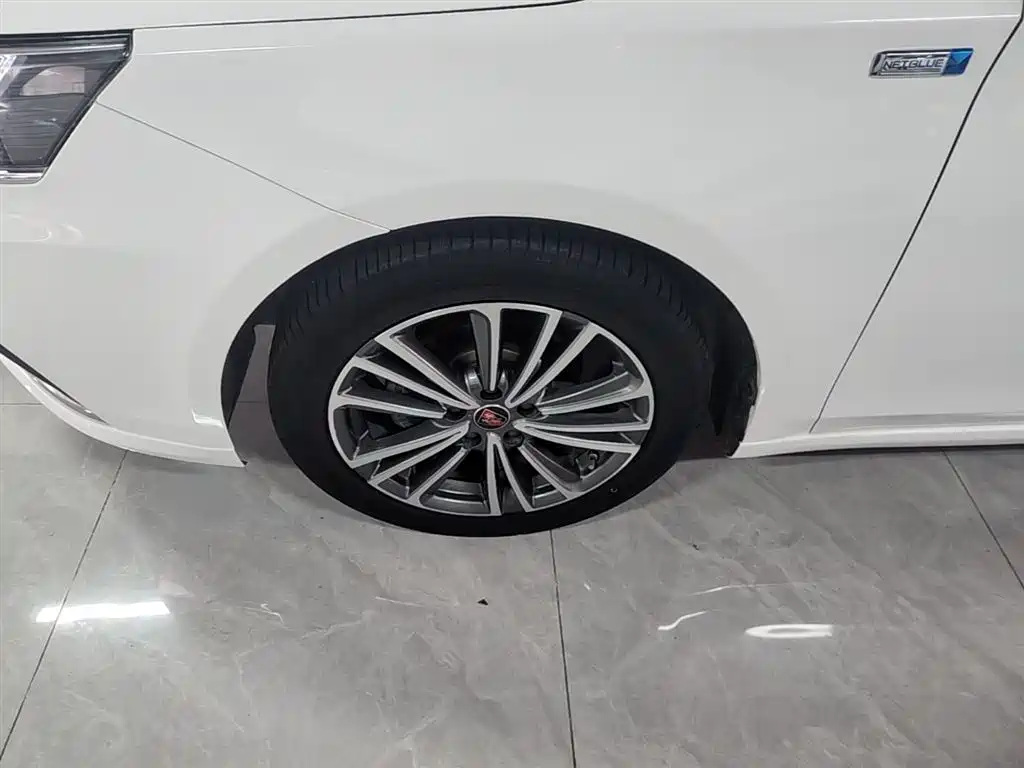 Roewe i6 Classic — фото 23