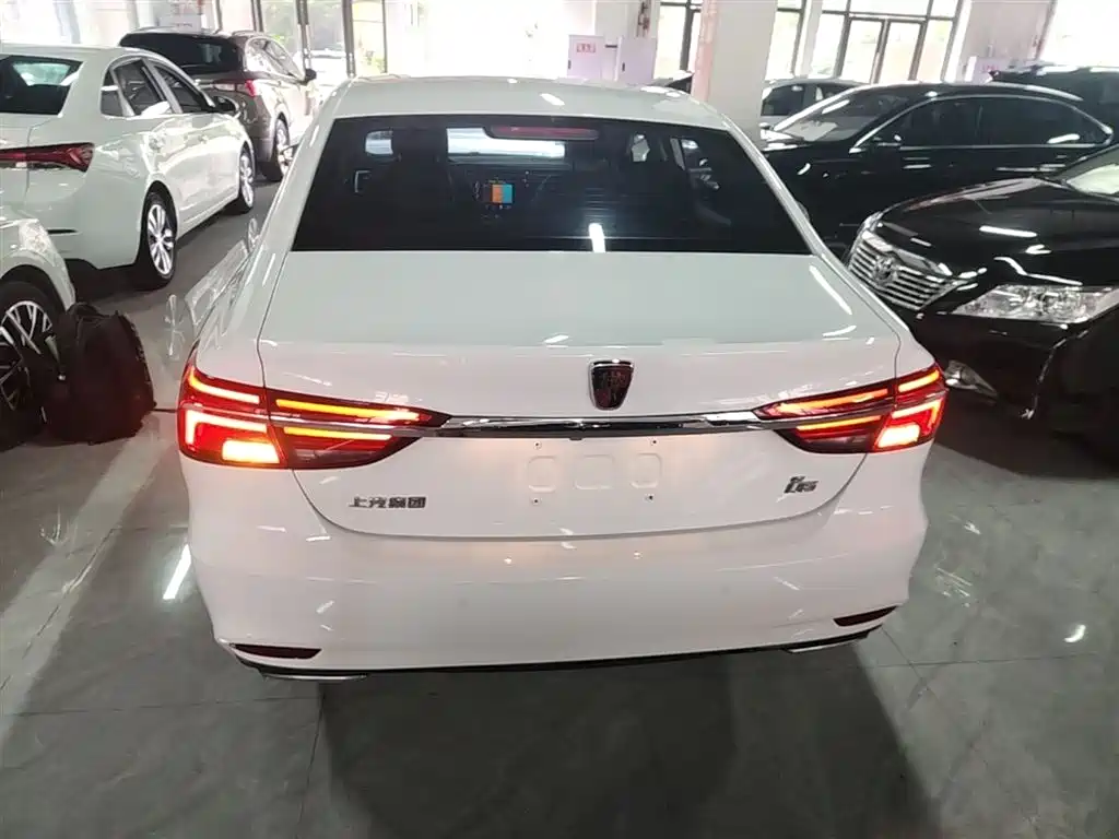 Roewe i6 Classic — фото 6