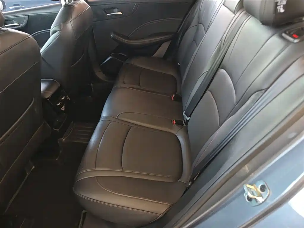 Roewe i5 — фото 17