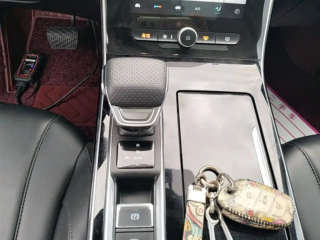 Roewe RX5 MAX — фото 13