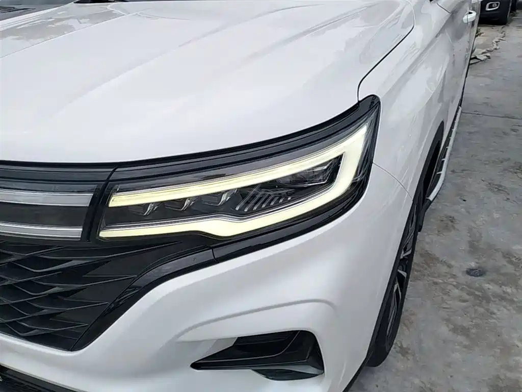 Roewe RX5 MAX — фото 23