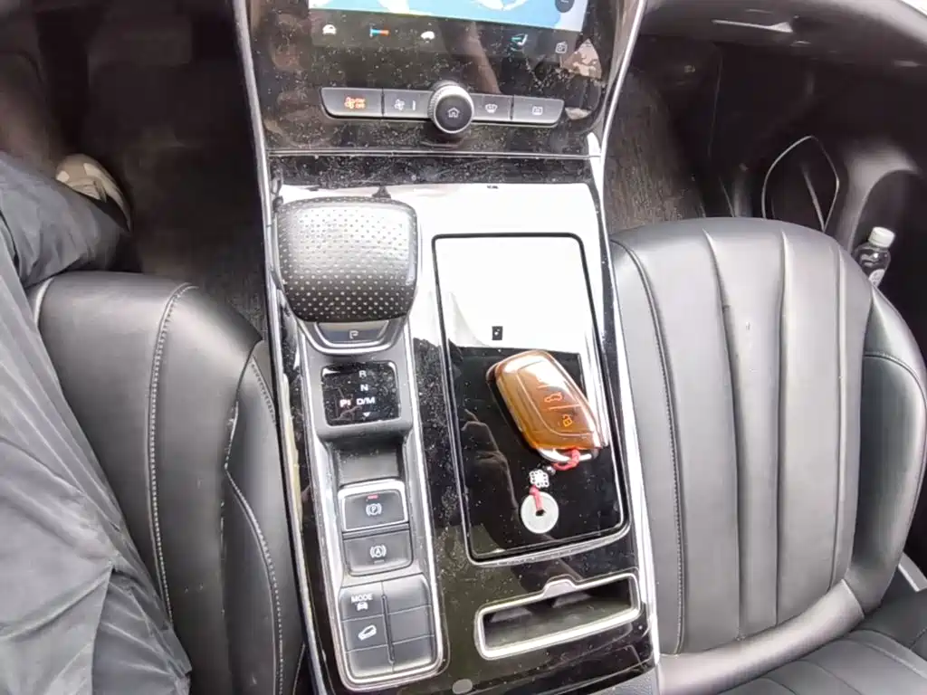 Roewe RX5 MAX — фото 14