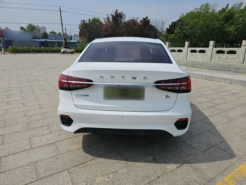Roewe i5 — фото 5