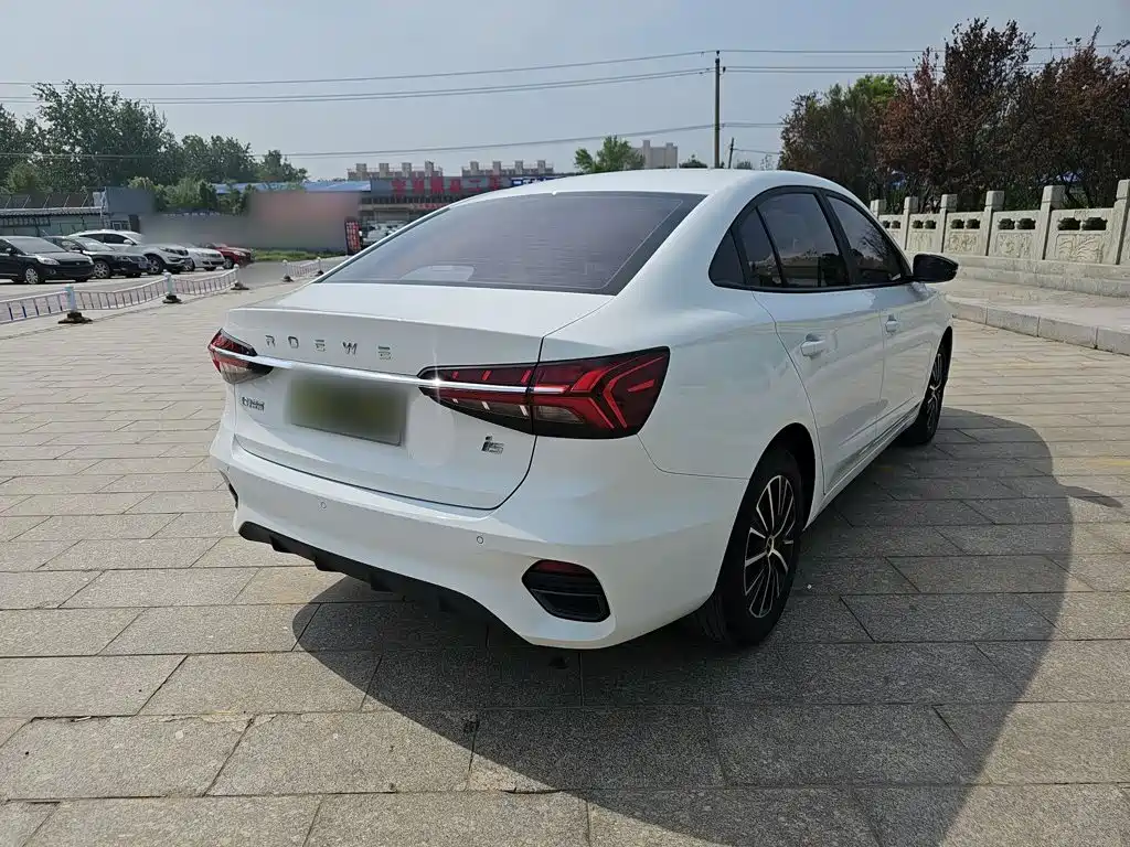 Roewe i5 — фото 6