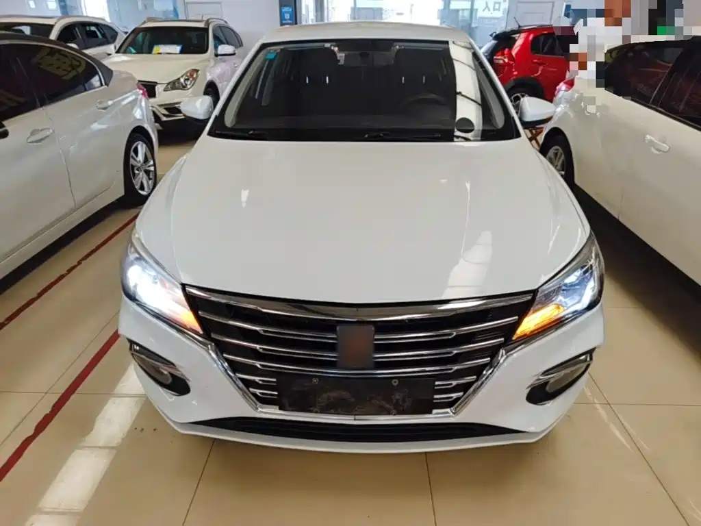 Roewe i5 — фото 3