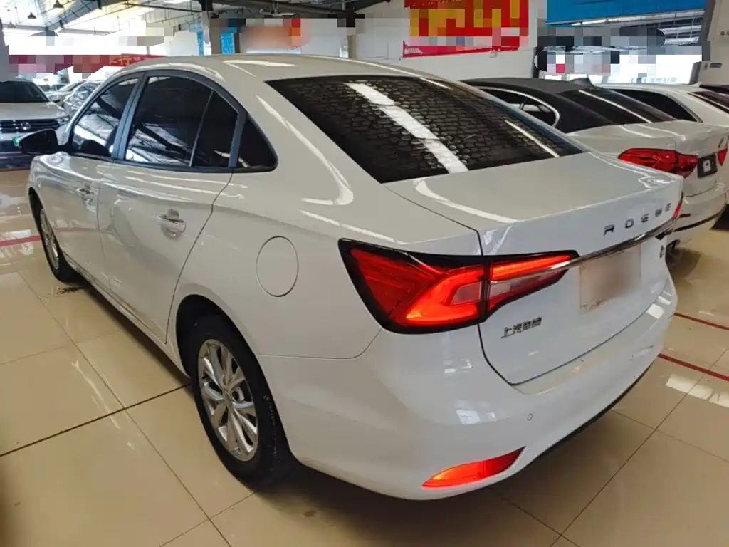 Roewe i5 — фото 5