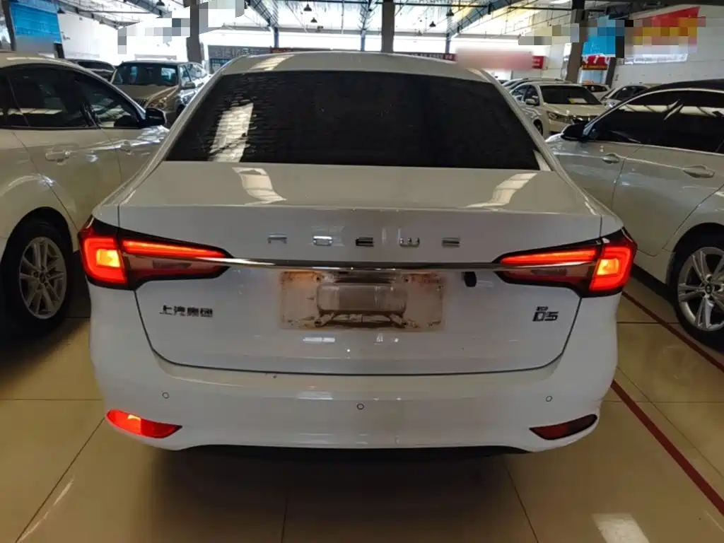 Roewe i5 — фото 6