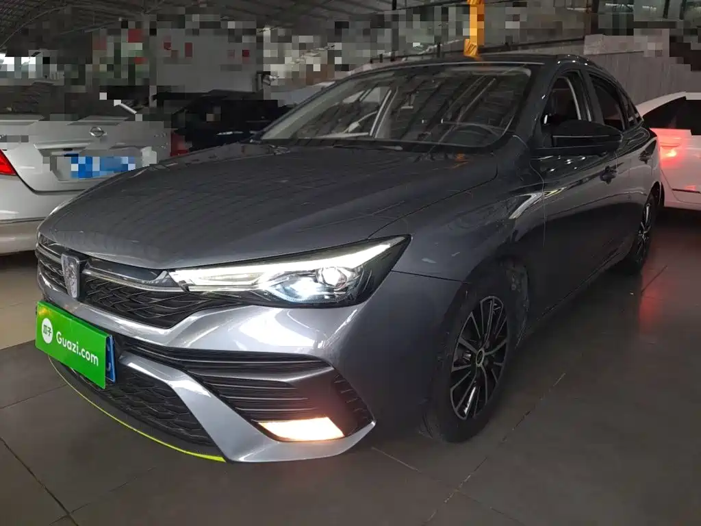 Roewe i5 — фото 3