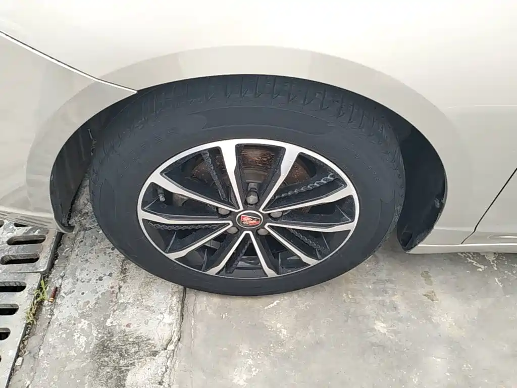 Roewe i5 — фото 23