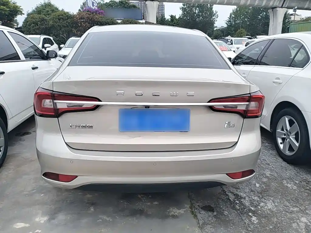 Roewe i5 — фото 6