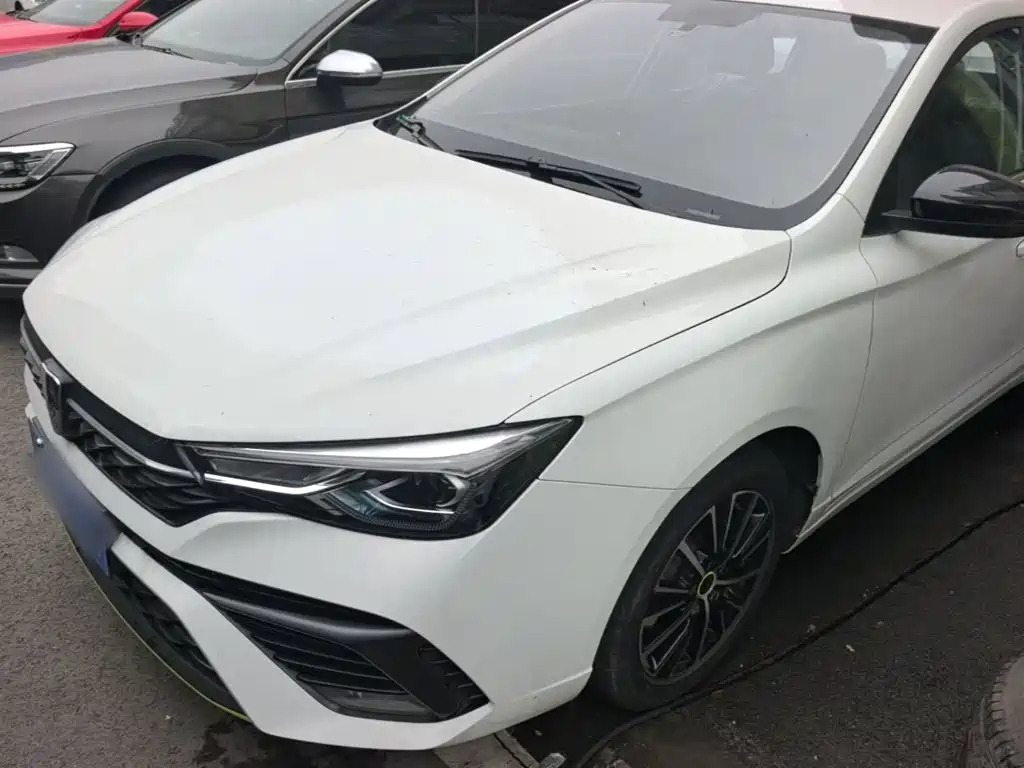 Roewe i5 — фото 2