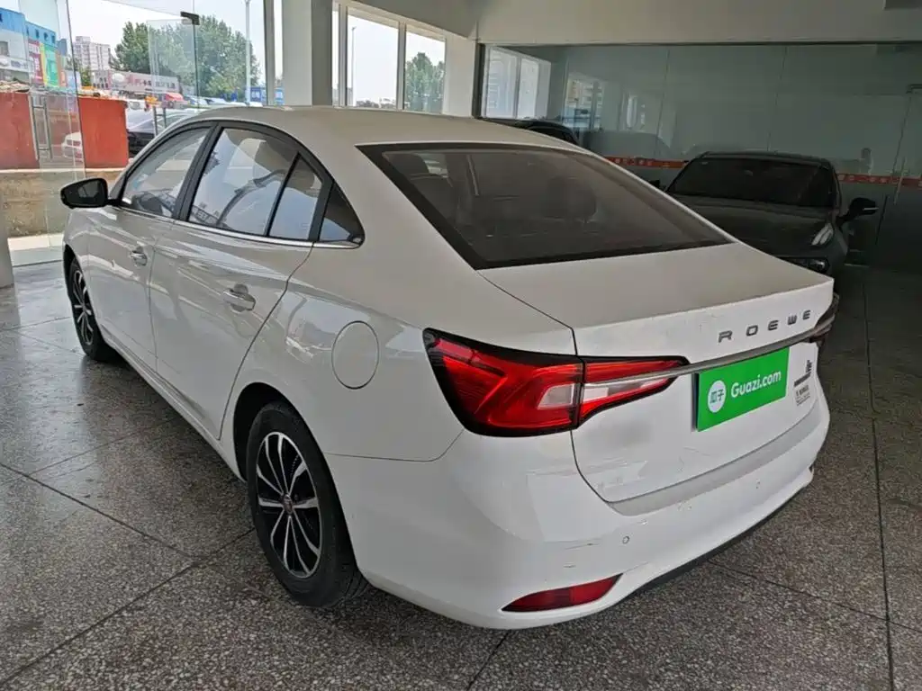 Roewe i5 — фото 5