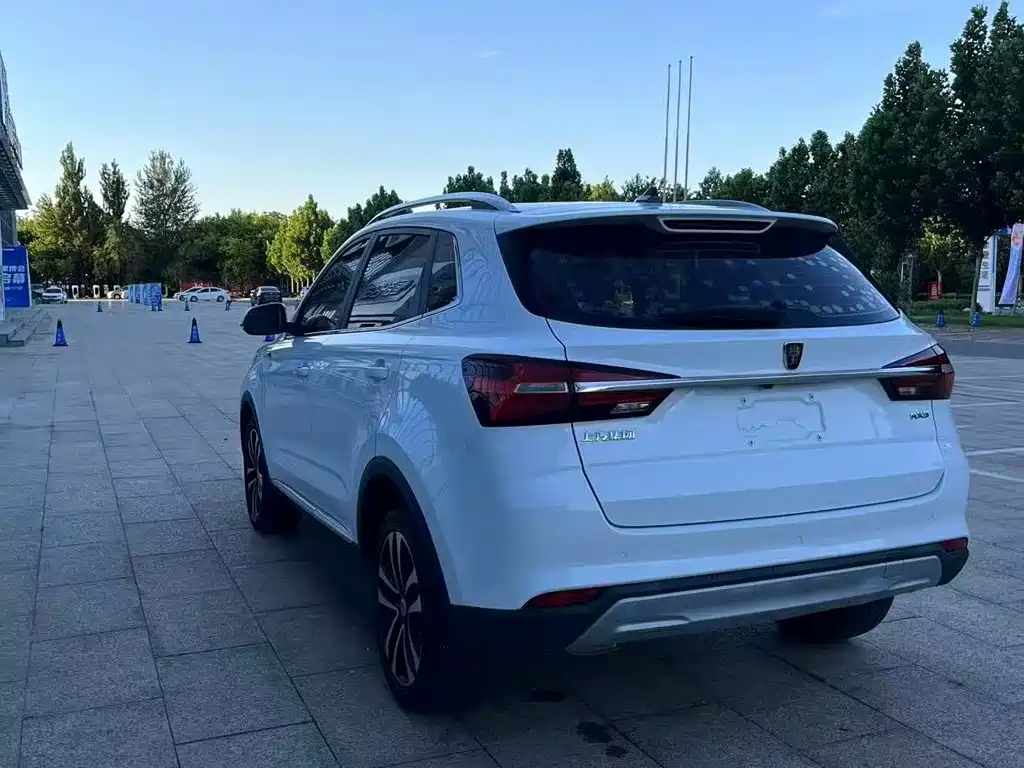 Roewe RX3 — фото 23