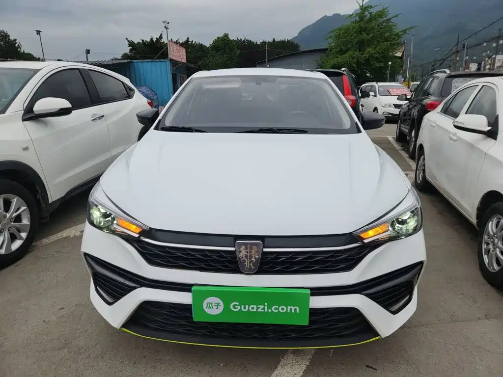 Roewe i5 — фото 3