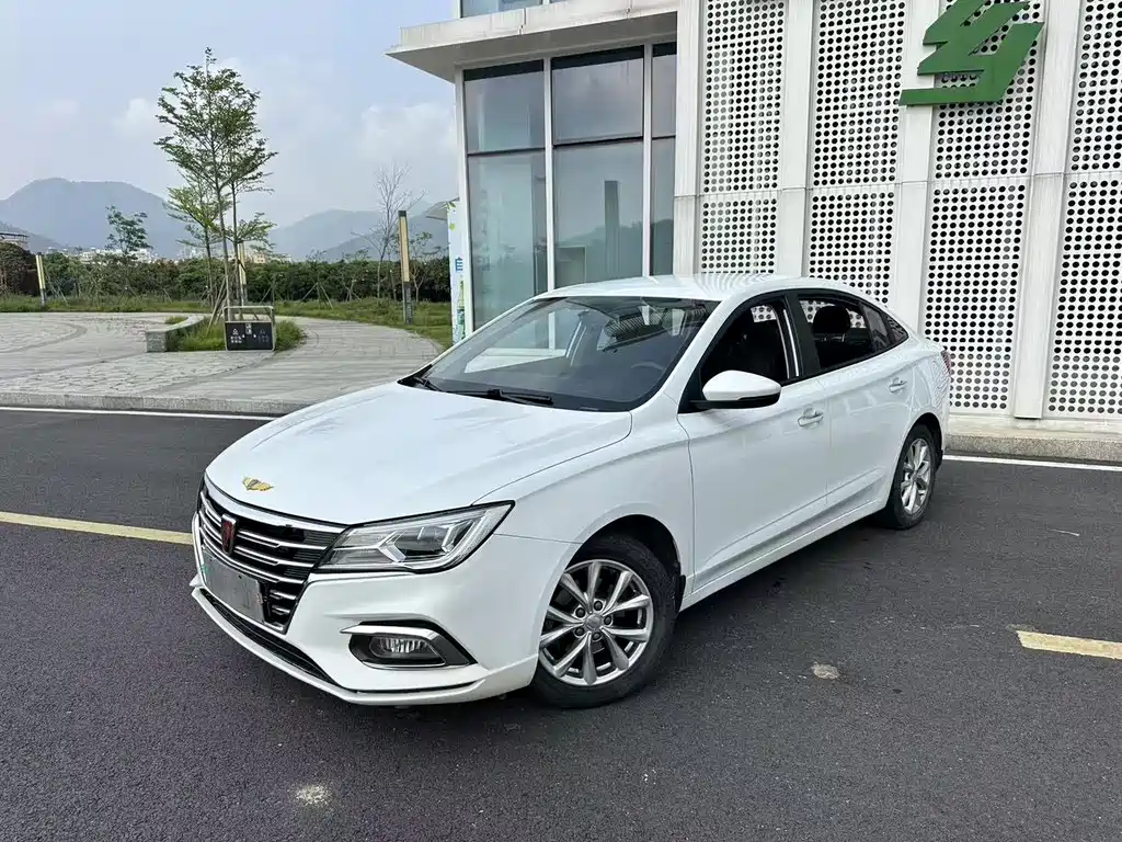 Roewe i5 — фото 3