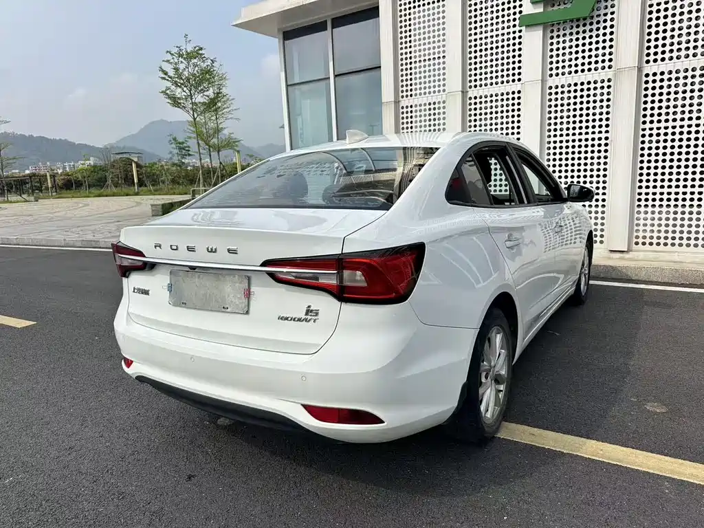 Roewe i5 — фото 26