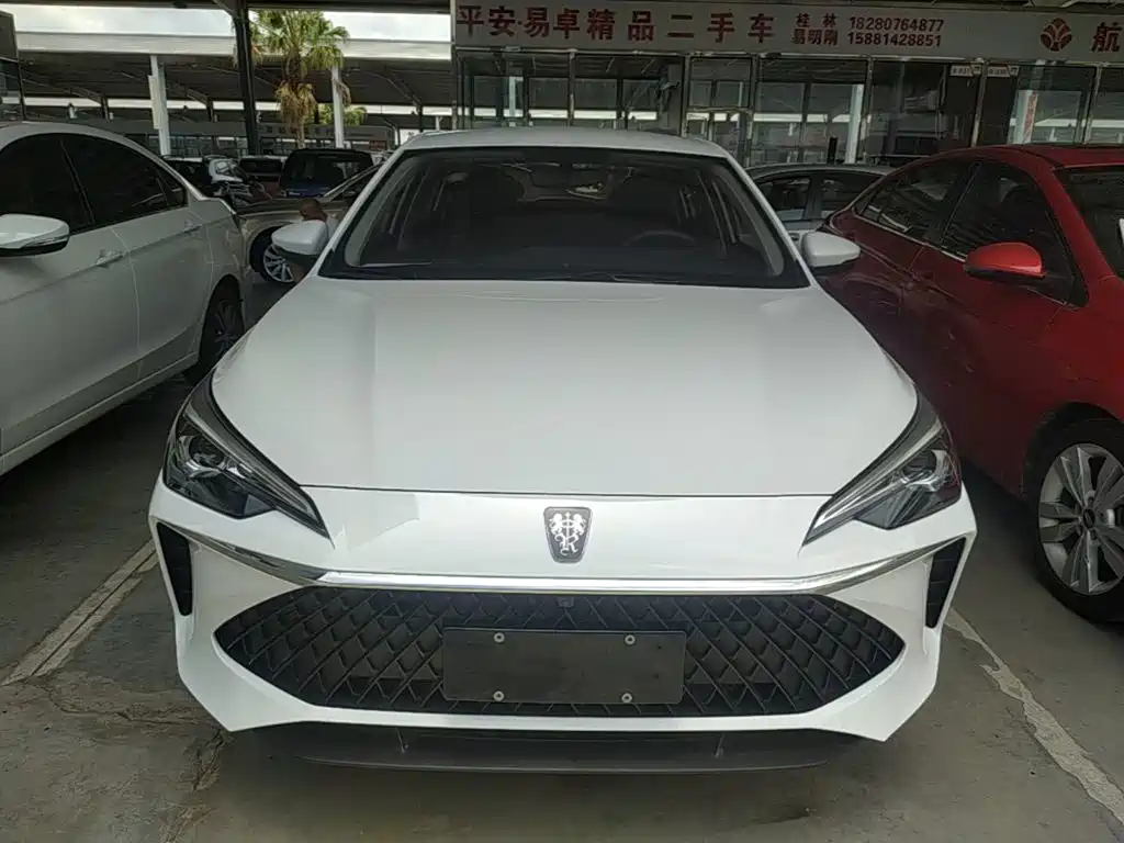 Roewe i5 — фото 3